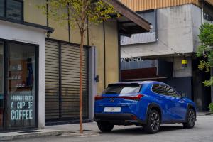 Lexus UX200 2019 года  (MY)